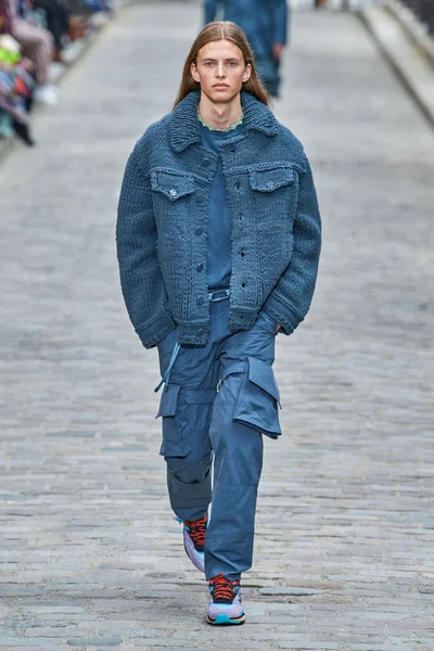 Look 39